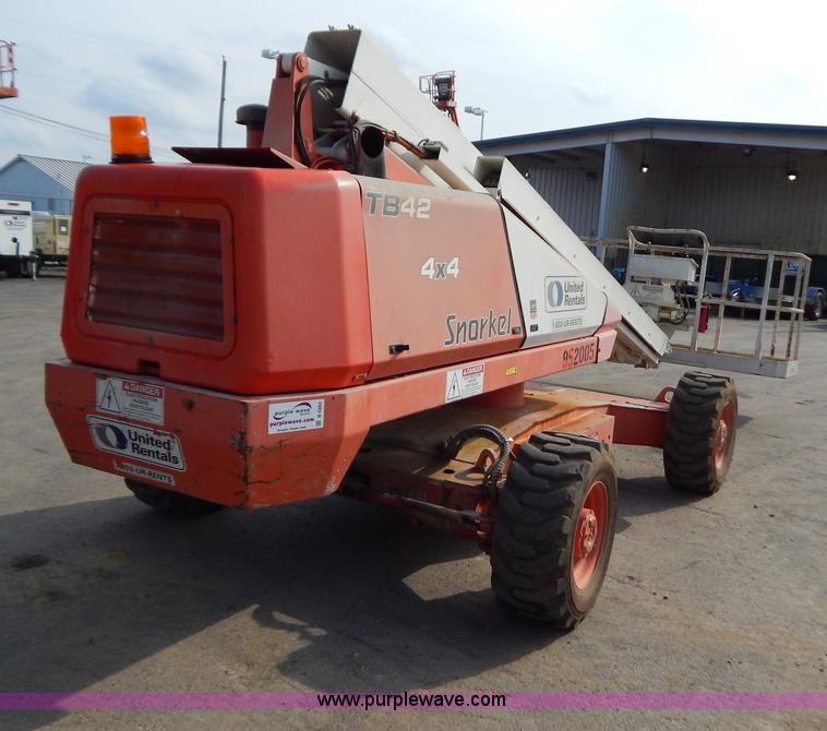 image for item B5984 2007 Snorkel TB42DZ boom lift