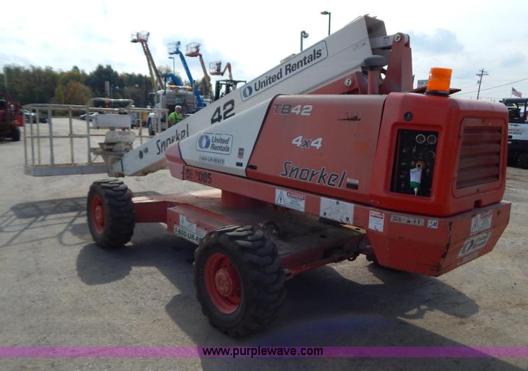 image for item B5984 2007 Snorkel TB42DZ boom lift