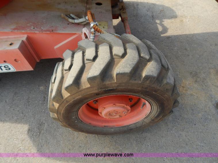 image for item B5984 2007 Snorkel TB42DZ boom lift