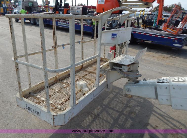 image for item B5984 2007 Snorkel TB42DZ boom lift