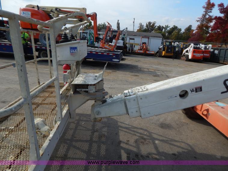 image for item B5984 2007 Snorkel TB42DZ boom lift