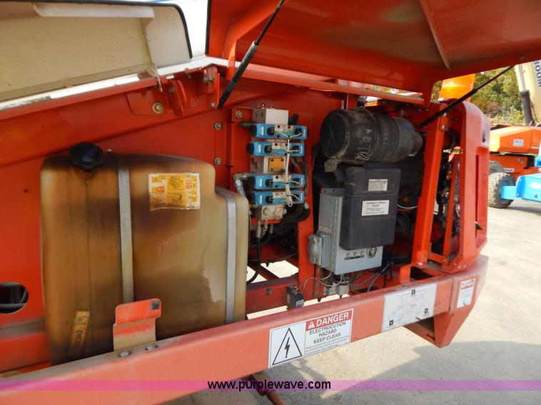 image for item B5984 2007 Snorkel TB42DZ boom lift