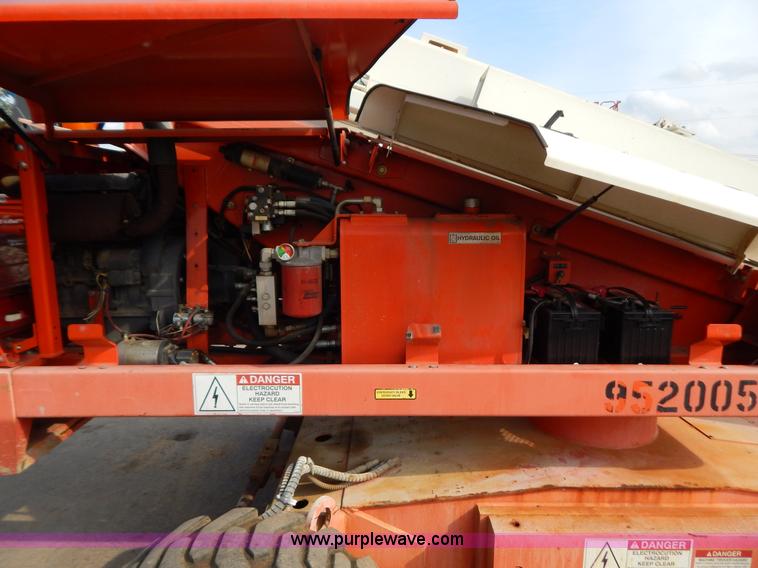 image for item B5984 2007 Snorkel TB42DZ boom lift