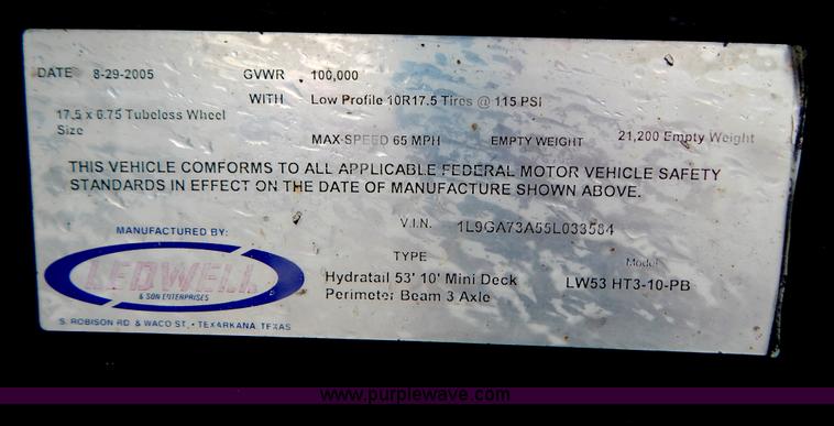 image for item B5987 2005 Ledwell LW53 HT3-10-PB Hydratail triple axle trailer