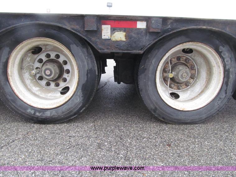 image for item E4622 2006 Ledwell LW48HT2-10-PB Hydratail trailer