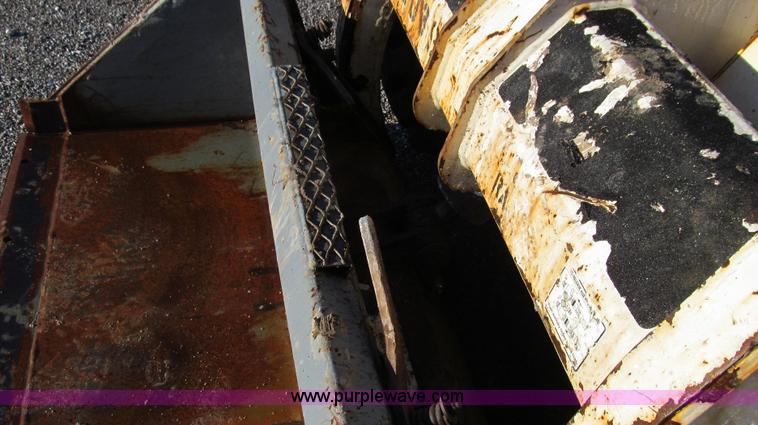 image for item G2167 2008 Bobcat S130 skid steer