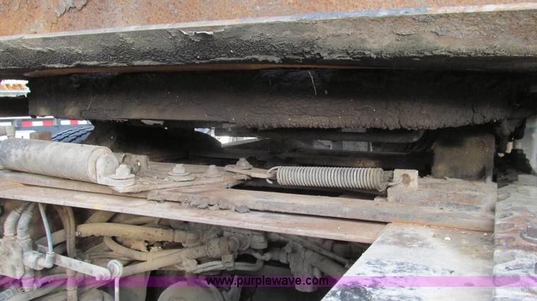 image for item G2171 2006 Freightliner Columbia semi truck