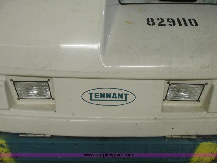 image for item G9203 2006 Tenant 7400 ride-on floor scrubber