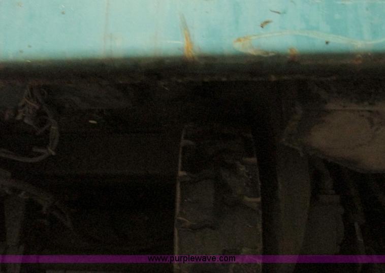 image for item G9203 2006 Tenant 7400 ride-on floor scrubber