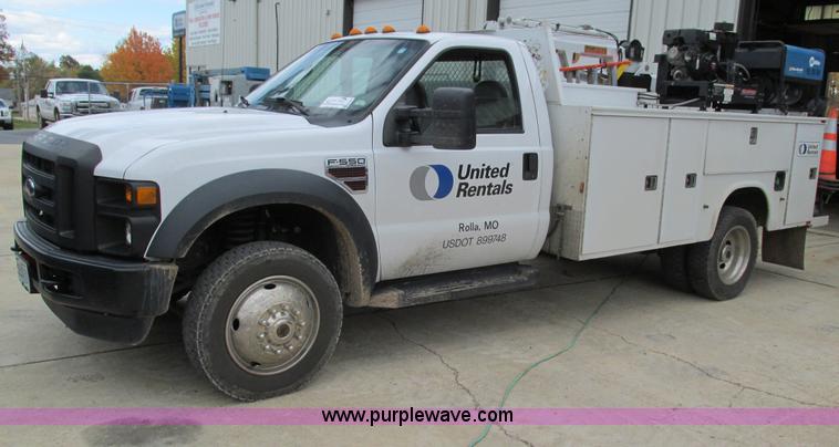 image for item G9397 2008 Ford F550 Super Duty service truck with crane