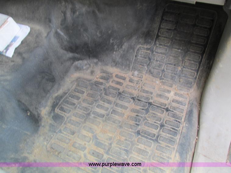 image for item G9397 2008 Ford F550 Super Duty service truck with crane