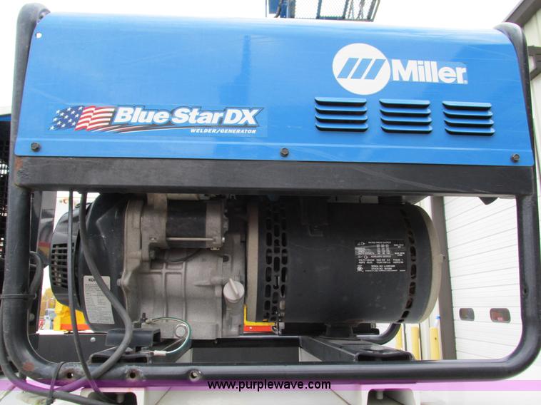 image for item G9397 2008 Ford F550 Super Duty service truck with crane