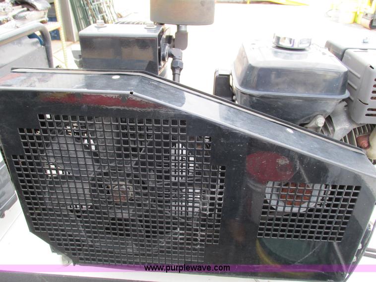 image for item G9397 2008 Ford F550 Super Duty service truck with crane