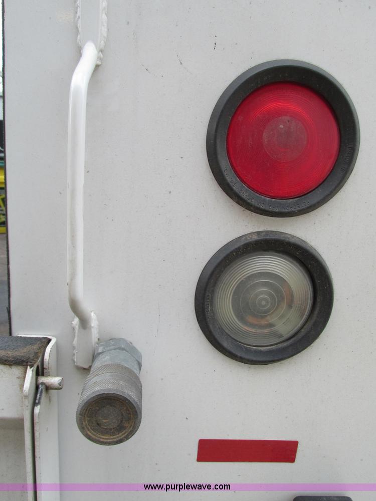 image for item G9397 2008 Ford F550 Super Duty service truck with crane