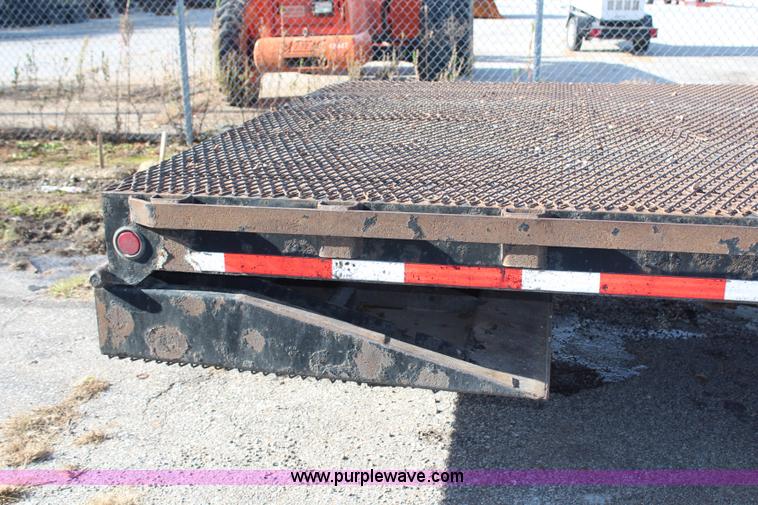 image for item H7936 2007 Ledwell 48' hydra-tail trailer