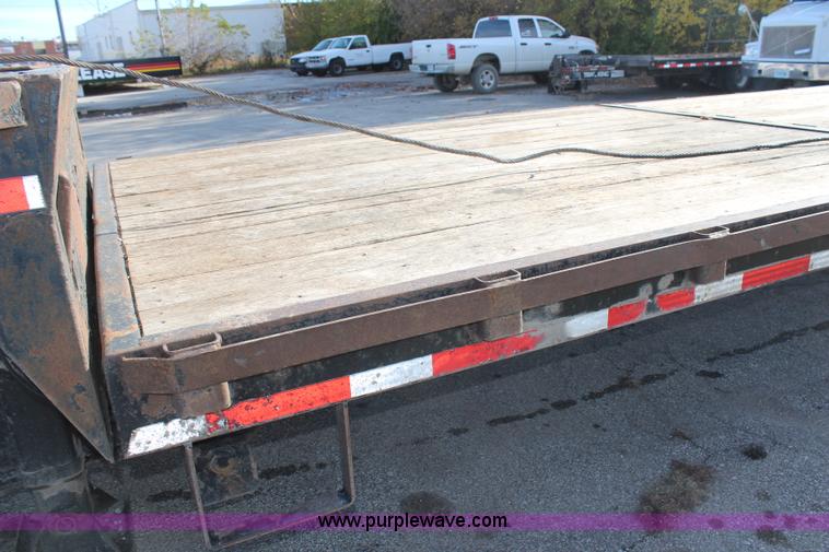 image for item H7936 2007 Ledwell 48' hydra-tail trailer