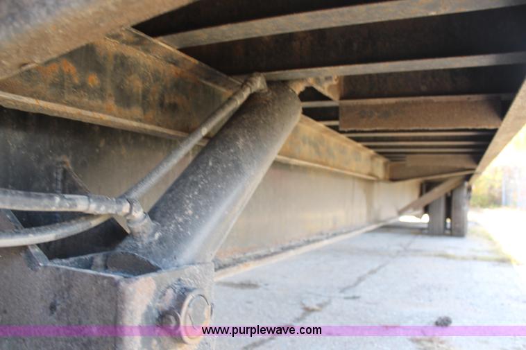 image for item H7936 2007 Ledwell 48' hydra-tail trailer