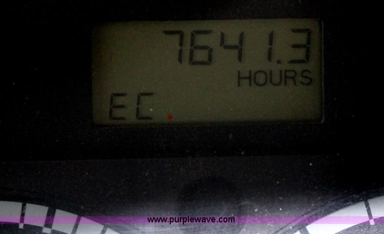 image for item H7954 2007 Freightliner Columbia CL120ST semi truck