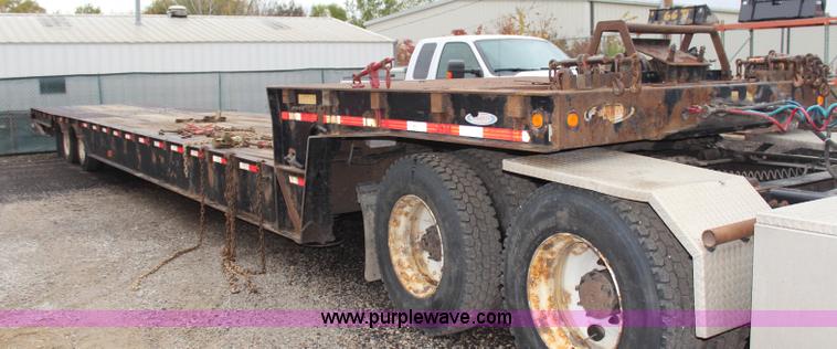 image for item H7955 2008 Ledwell LW48-HT2-10-PB Hydratail tandem axle trailer
