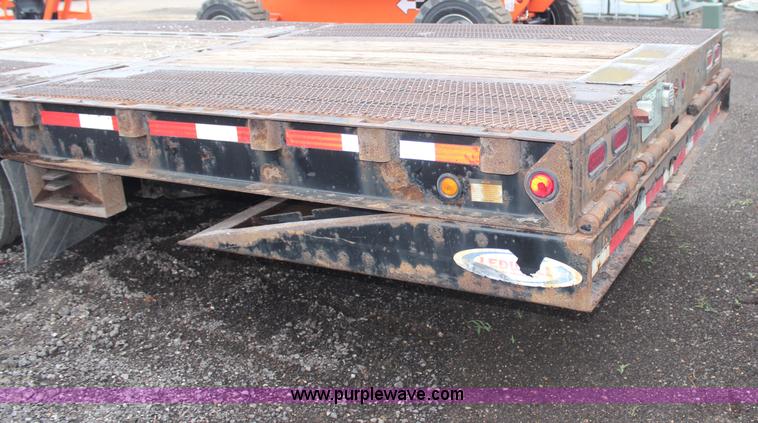image for item H7955 2008 Ledwell LW48-HT2-10-PB Hydratail tandem axle trailer