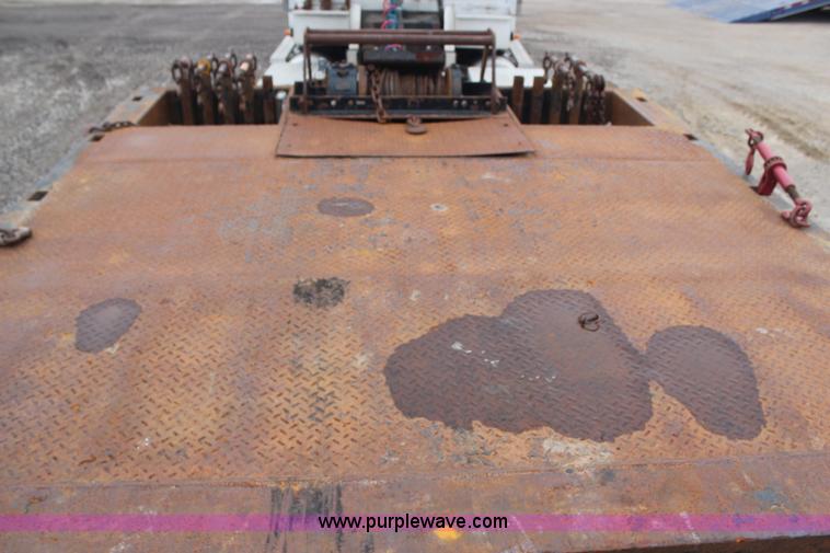 image for item H7955 2008 Ledwell LW48-HT2-10-PB Hydratail tandem axle trailer