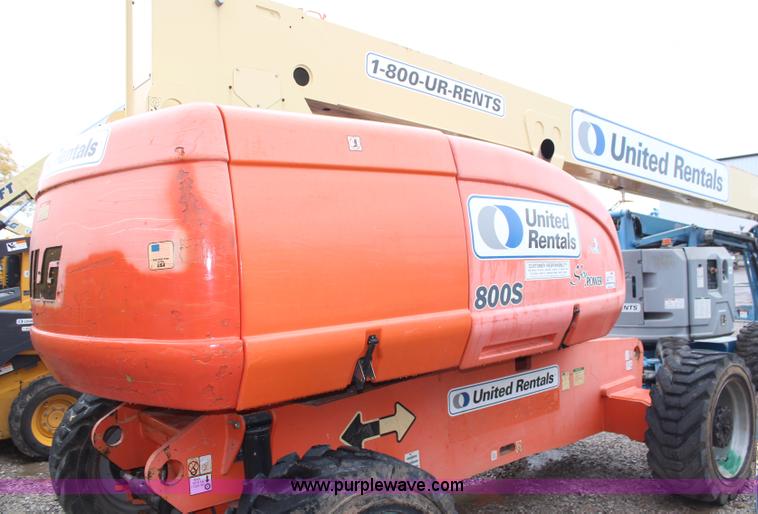 image for item H7962 2003 JLG 800S boom lift