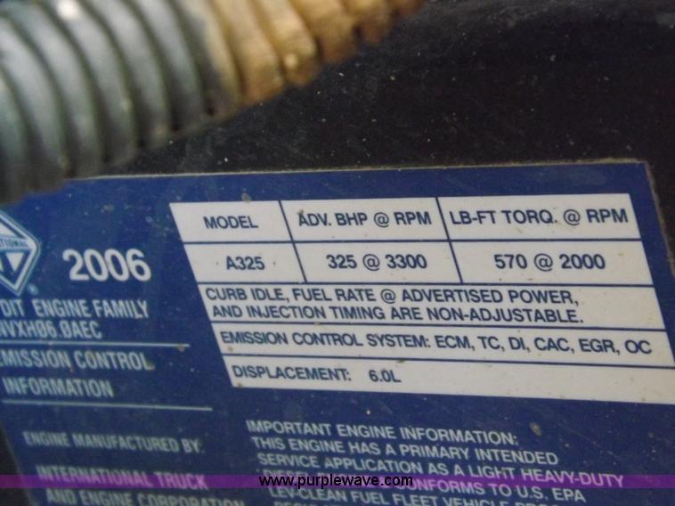 image for item I8314 2007 Ford F550 Super Duty XL service truck with crane