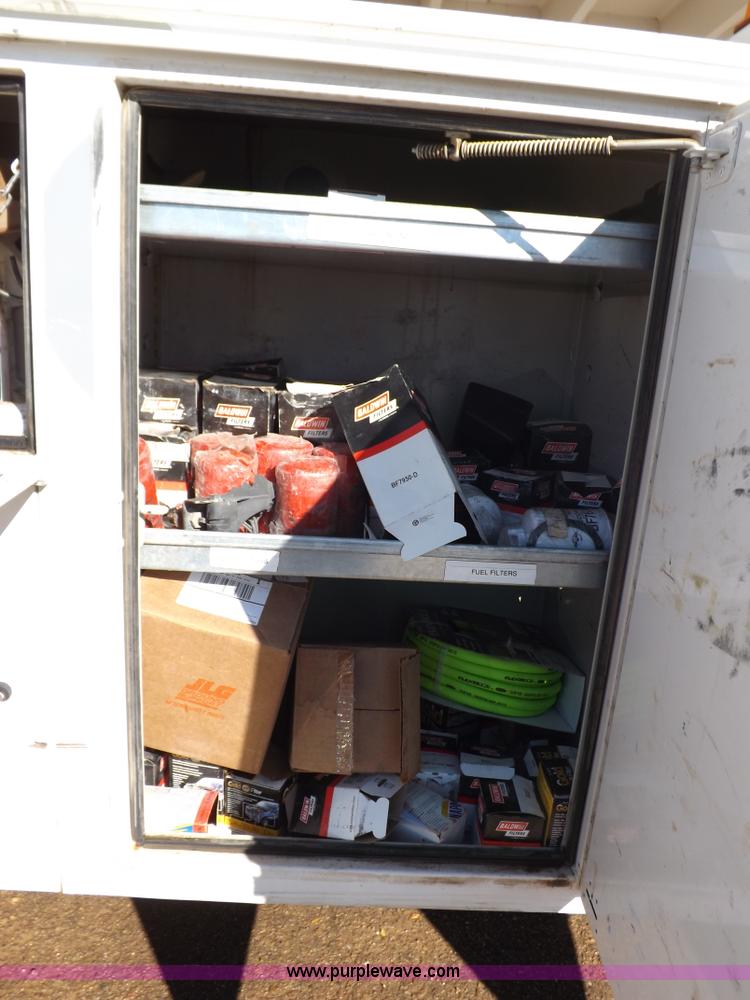 image for item I8314 2007 Ford F550 Super Duty XL service truck with crane