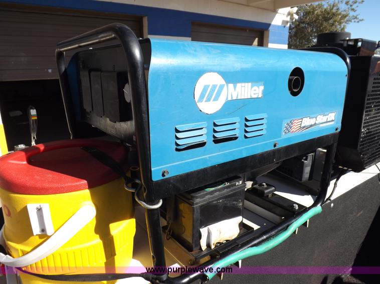 image for item I8314 2007 Ford F550 Super Duty XL service truck with crane