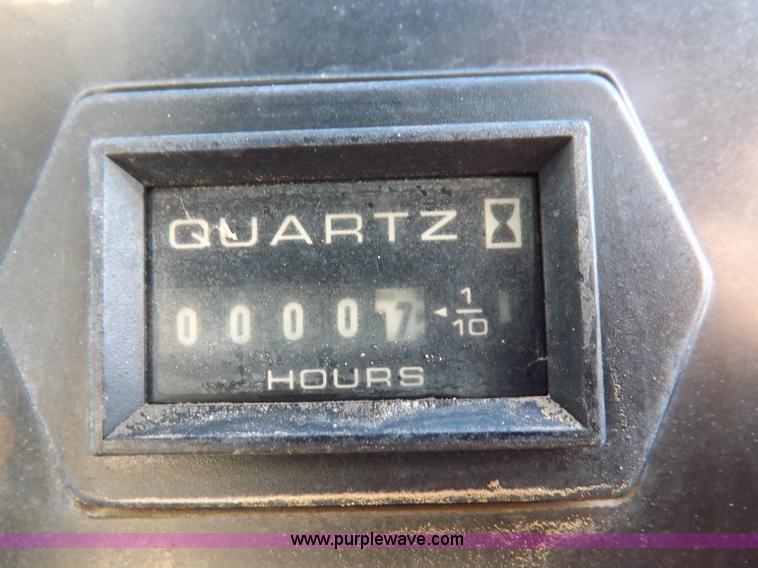 image for item I8314 2007 Ford F550 Super Duty XL service truck with crane