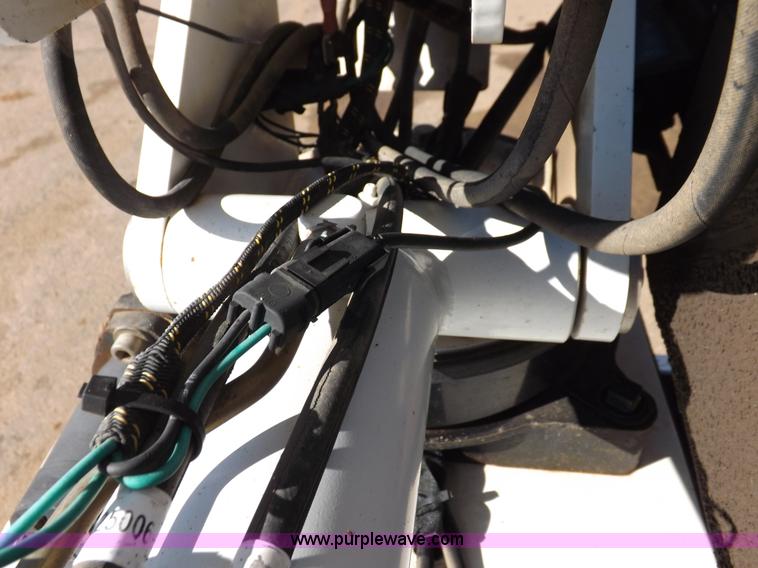 image for item I8314 2007 Ford F550 Super Duty XL service truck with crane