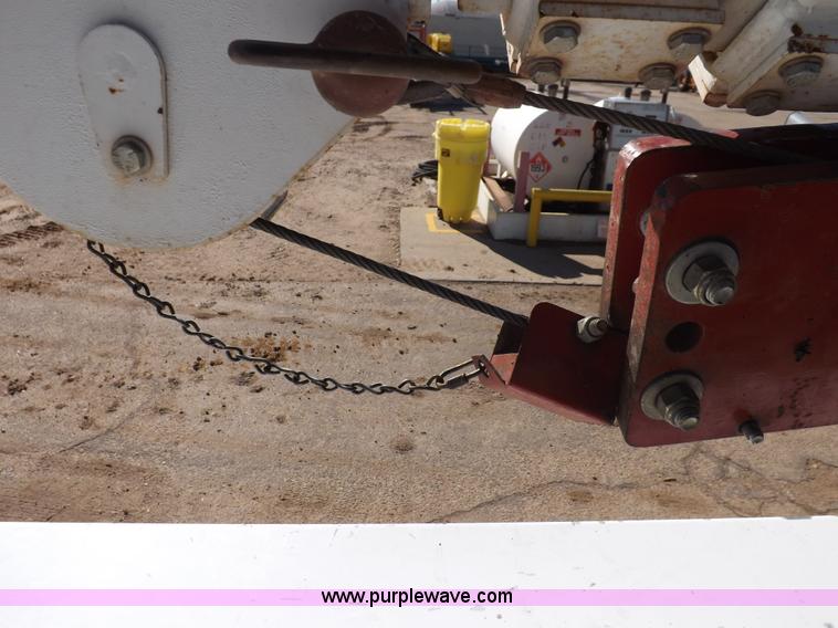 image for item I8314 2007 Ford F550 Super Duty XL service truck with crane