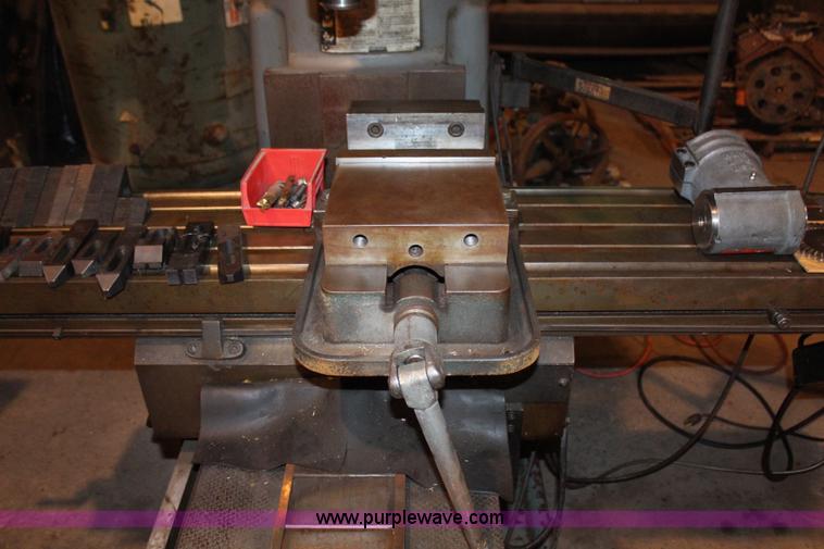 image for item AU9250 Bridgeport Series II mill