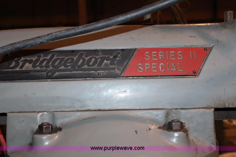 image for item AU9250 Bridgeport Series II mill