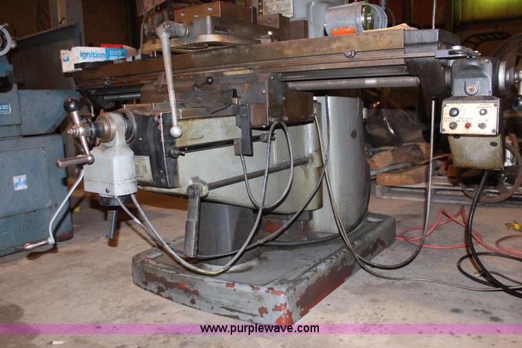 image for item AU9250 Bridgeport Series II mill