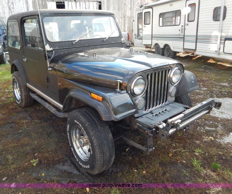 image for item B5994 1985 Jeep CJ7 SUV