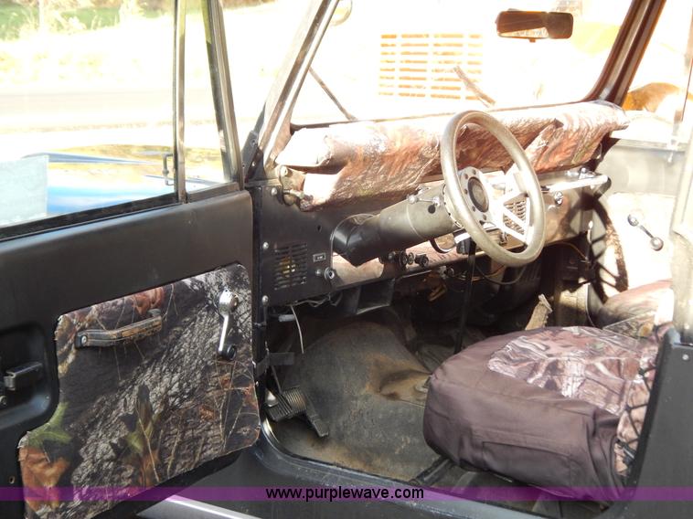 image for item B5994 1985 Jeep CJ7 SUV