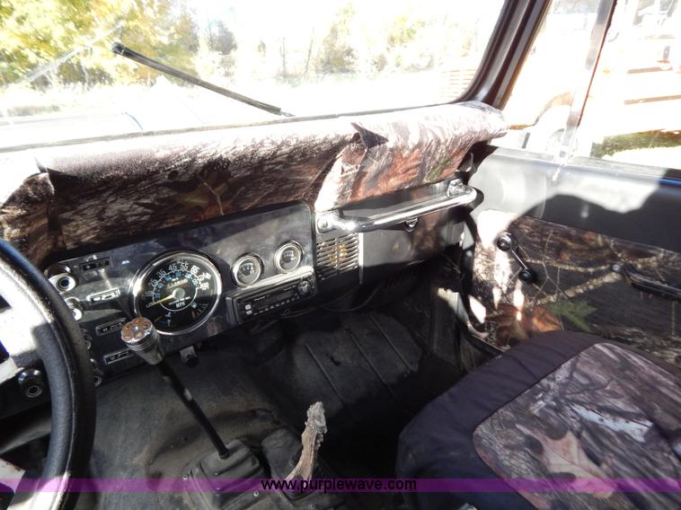 image for item B5994 1985 Jeep CJ7 SUV