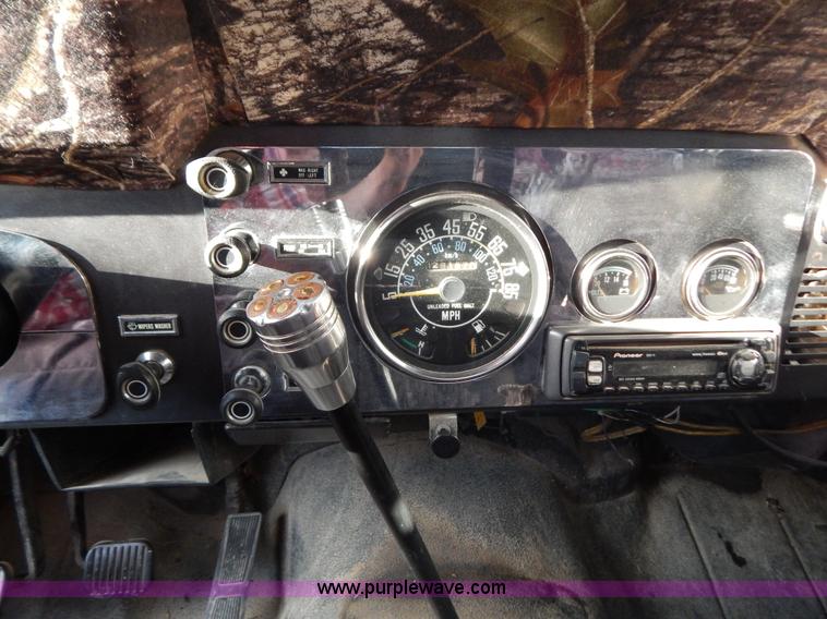 image for item B5994 1985 Jeep CJ7 SUV