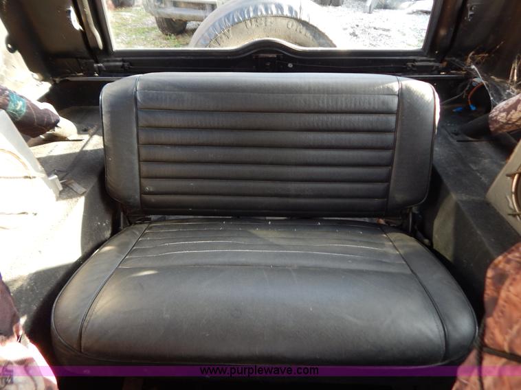 image for item B5994 1985 Jeep CJ7 SUV