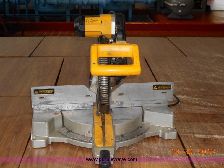 DeWalt DW708 12" sliding compound miter saw in Winfield, KS Item
