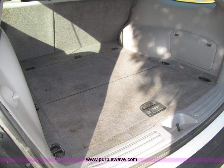 image for item E4623 2001 Ford Taurus SE wagon