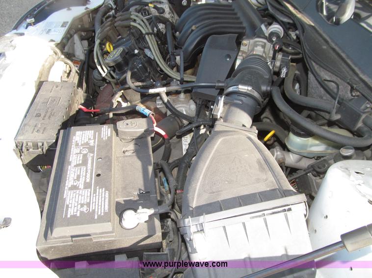 image for item E4623 2001 Ford Taurus SE wagon