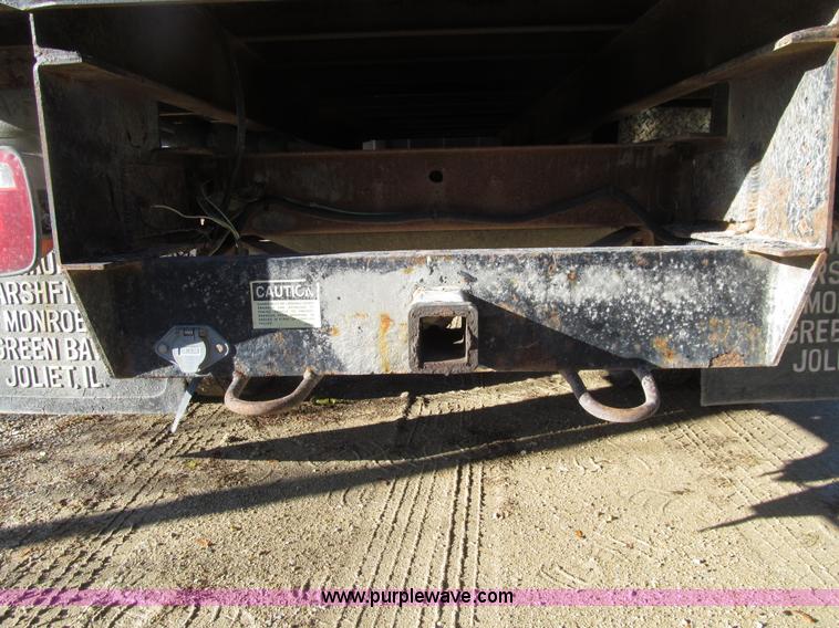 image for item E4624 1997 Chevrolet 3500 flatbed truck