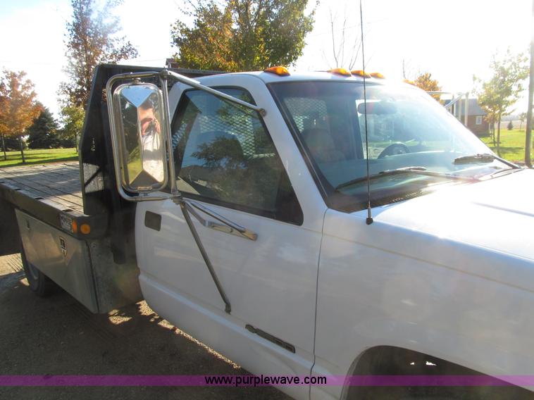 image for item E4624 1997 Chevrolet 3500 flatbed truck