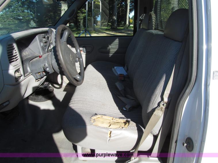 image for item E4624 1997 Chevrolet 3500 flatbed truck