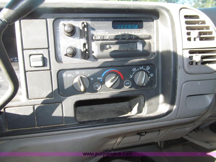 image for item E4624 1997 Chevrolet 3500 flatbed truck