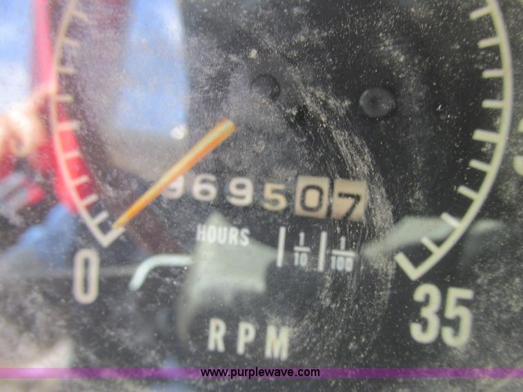 image for item E7430 1976 International Transtar II 4070B mobile home toter truck