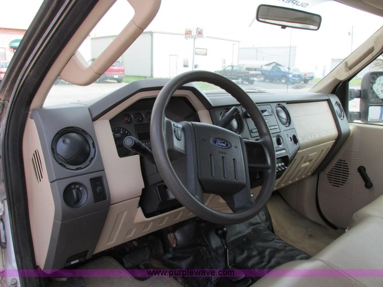 image for item F5362 2008 Ford F450 Super Duty XL flatbed truck