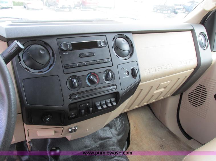 image for item F5362 2008 Ford F450 Super Duty XL flatbed truck